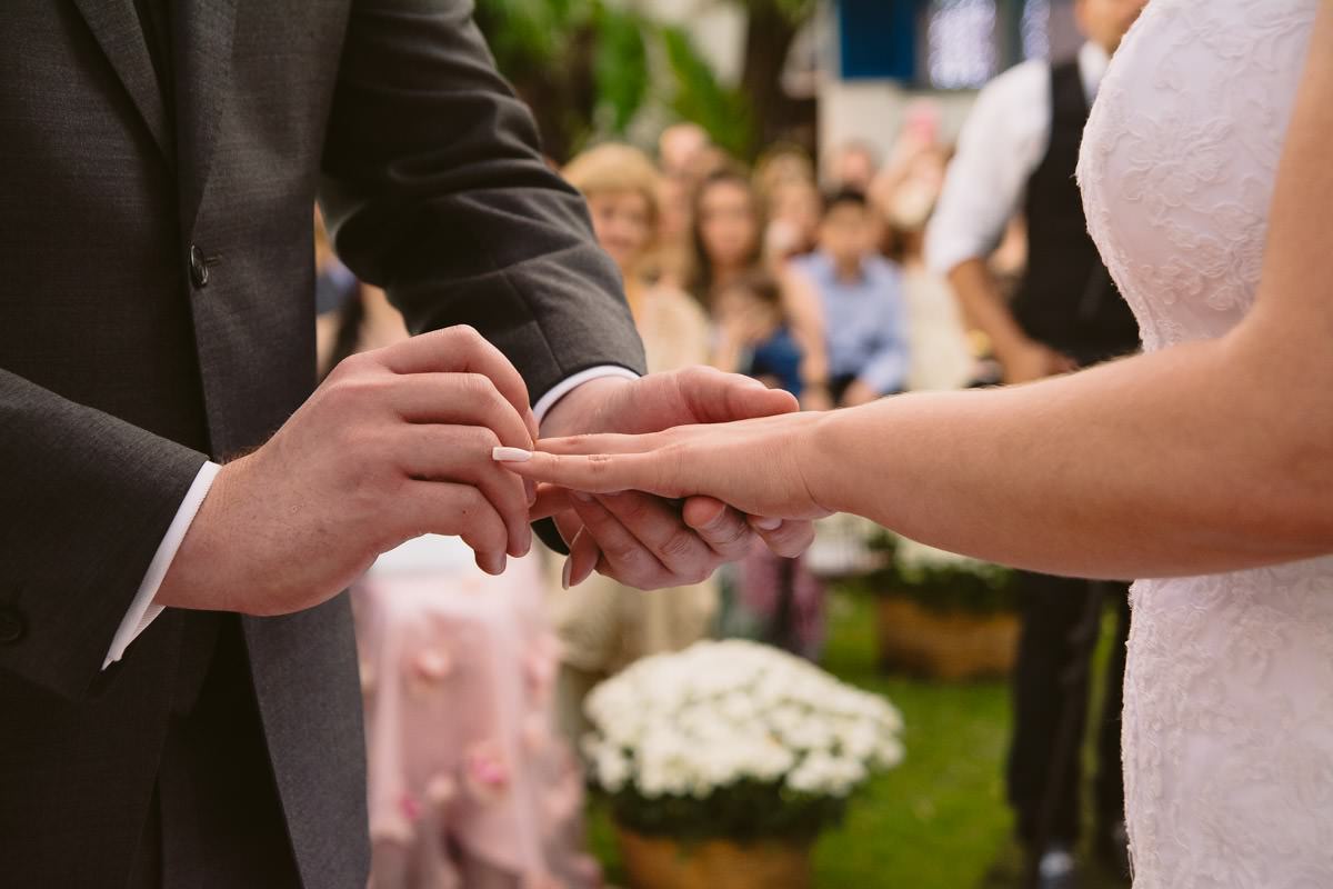 fotografia de casamento de dia em belo horizonte pampulha troca de alianças