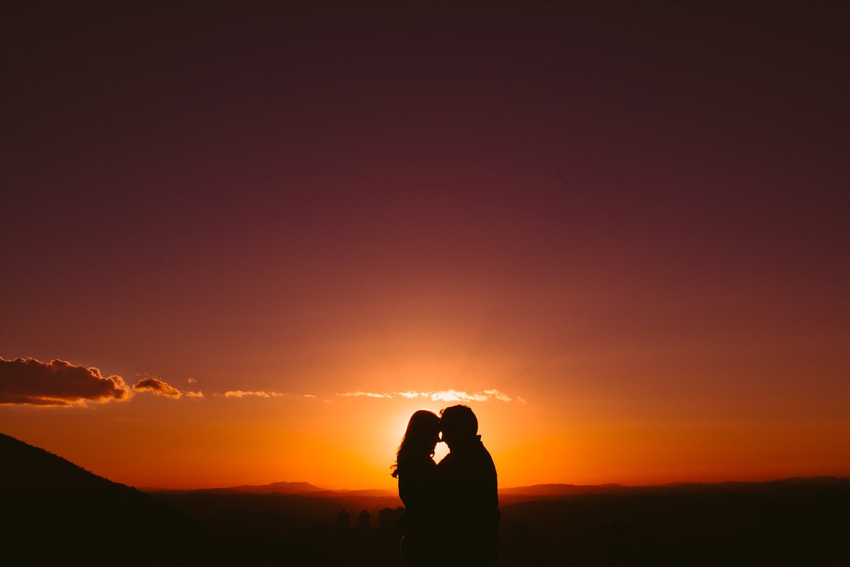 silhueta por do sol ensaio casamento bh