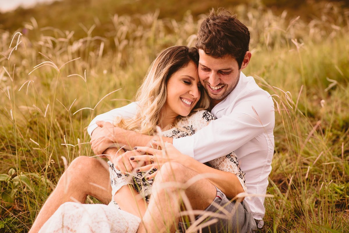 ensaio na chuva de pré casamento mari e renan por le gras fotografia de casamento bh
