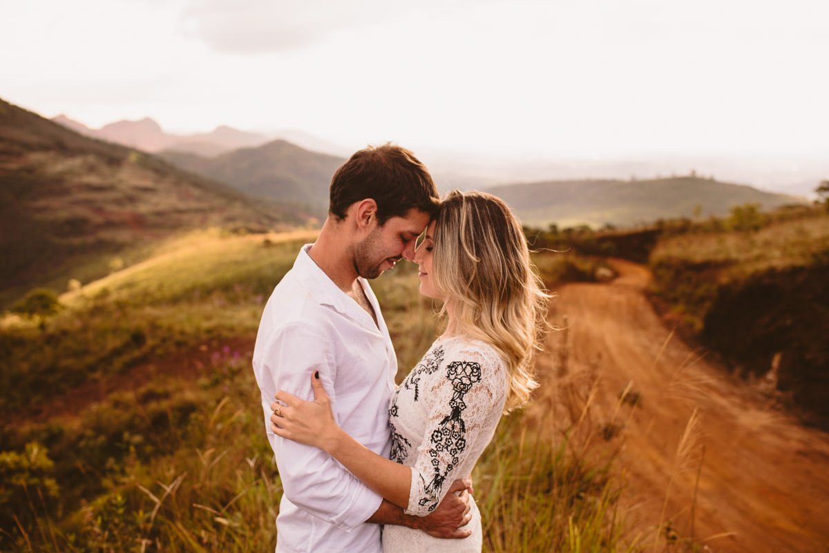 ensaio na chuva de pré casamento mari e renan por le gras fotografia de casamento bh