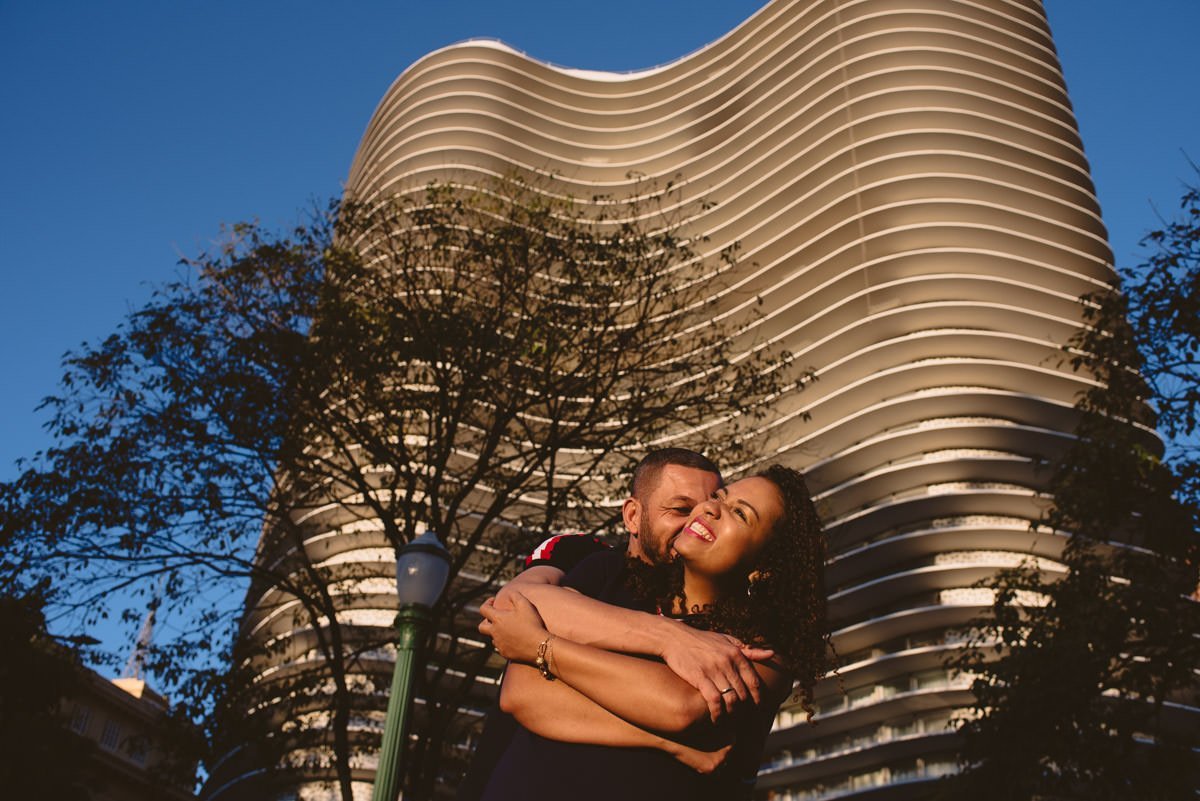 ensaio na praça da liberdade bh belo horizonte pré-wedding fotografia de casamento le gras fotografia