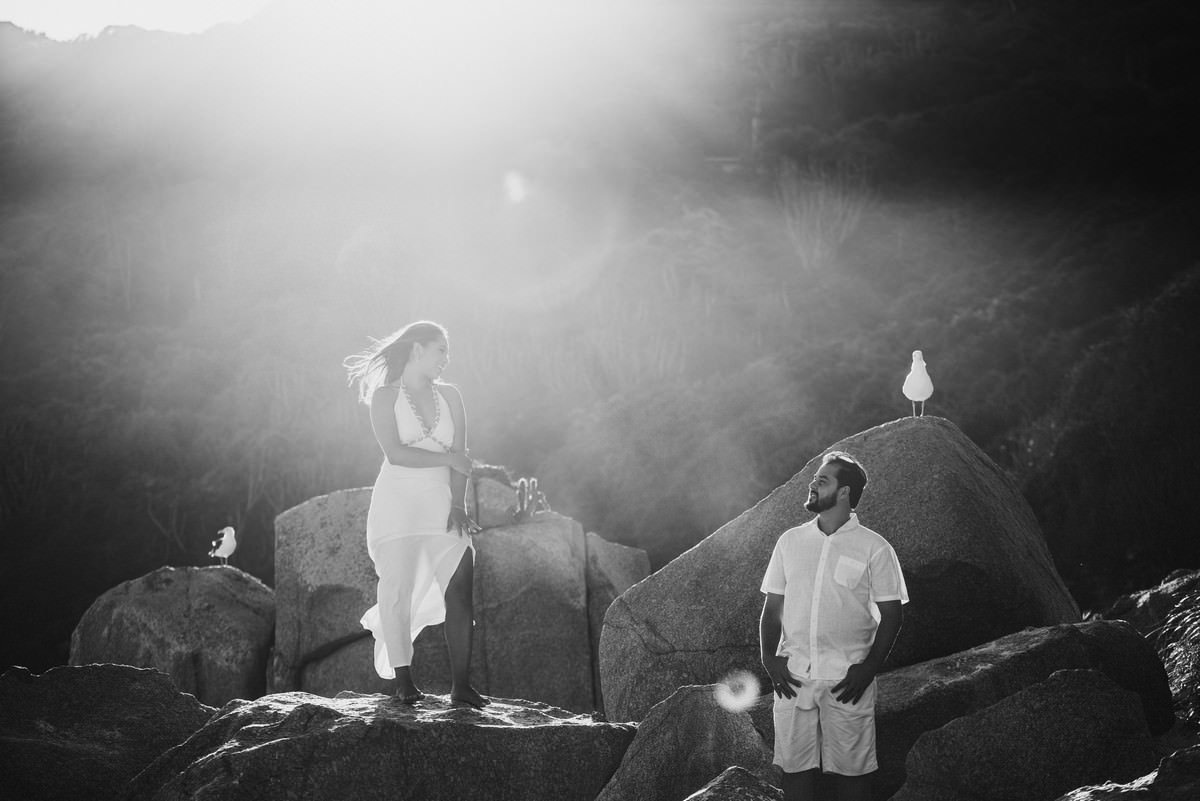 ensaio pré-wedding em arraial do cabo rj fotografia fotógrafo de casamento em bh rj mg