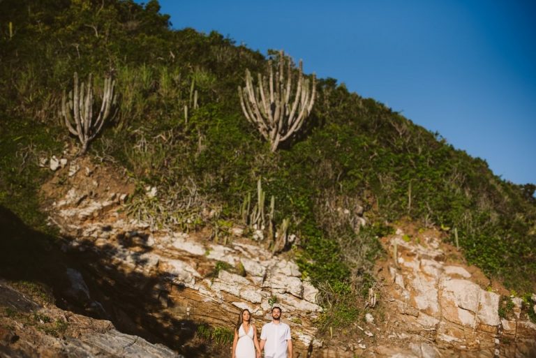 ensaio pré-wedding em arraial do cabo rj fotografia fotógrafo de casamento em bh rj mg